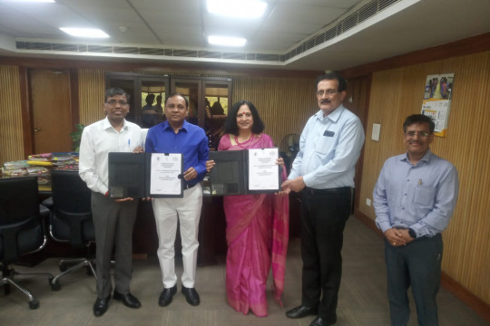 Signing of MOU with Delhi Govt. University