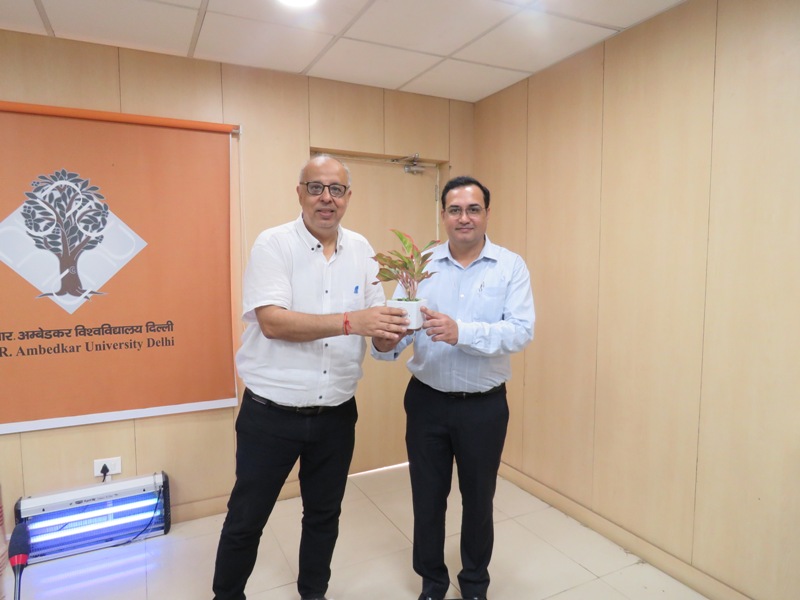  Inaugural & Launch of Summon Discovery Service/AUD's E-Library 