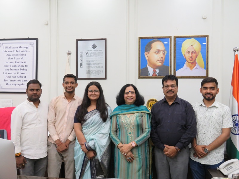 हिंदी विभाग के विद्यार्थियों द्वारा वाद–विवाद