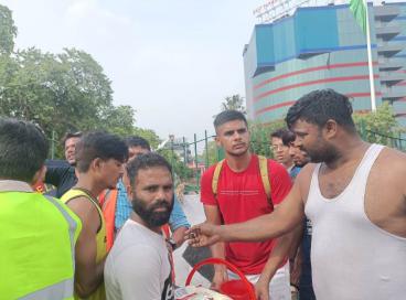 NSS volunteers, NCC cadets distributing relief material for the flood-affected people in Delhi during July 2023