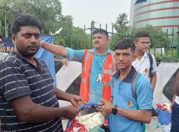 NSS volunteers, NCC cadets distributing relief material for the flood-affected people in Delhi during July 2023