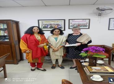 Prof. Gwen Chapman and Prof. Sharda Srinivasan, University of Guelph, Canada visit to AUD