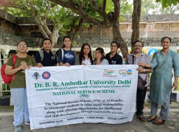 NSS volunteers, NCC cadets distributing relief material for the flood-affected people in Delhi during July 2023