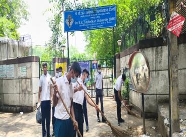 Swachhta Abhiyan Karampura campus